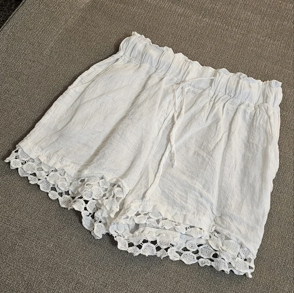 Valentina Naldi Linen Boho White Lace Trim High Rise Coastal Shorts Size 2 - Picture 2 of 6